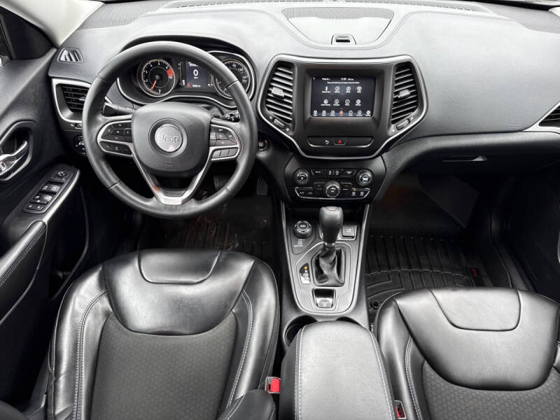 2019 Jeep Cherokee Latitude Plus