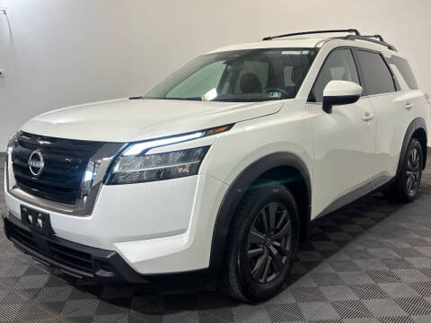2022 Nissan Pathfinder SV