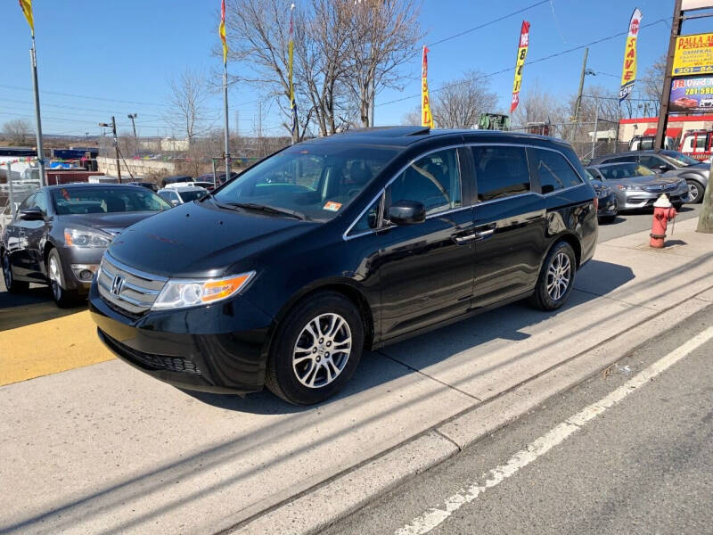 2012 Honda Odyssey for sale at JR Used Auto Sales in North Bergen NJ