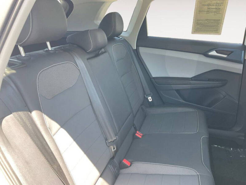 2024 Volkswagen Taos SE