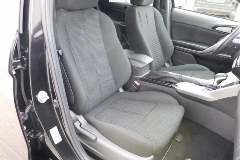 2024 Mitsubishi Eclipse Cross ES