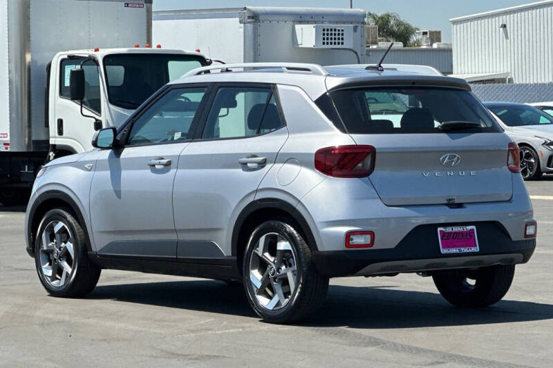 2025 Hyundai Venue SEL