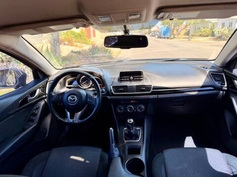 2014 Mazda MAZDA3 i Touring