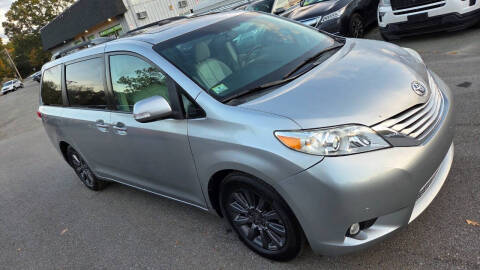 2013 Toyota Sienna Limited 7-Passenger