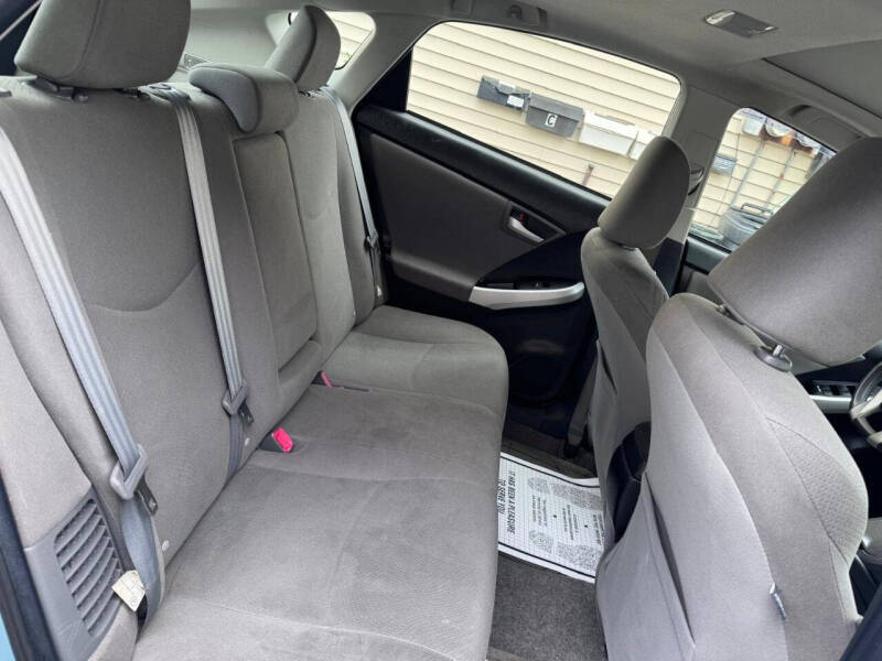 2013 Toyota Prius Three