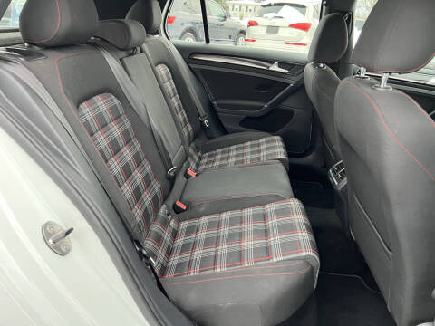 2015 Volkswagen Golf GTI S