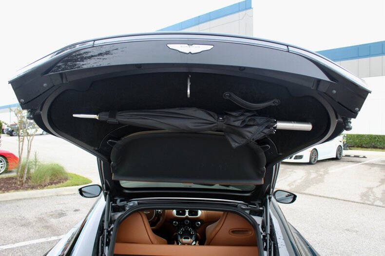 2023 Aston Martin Vantage