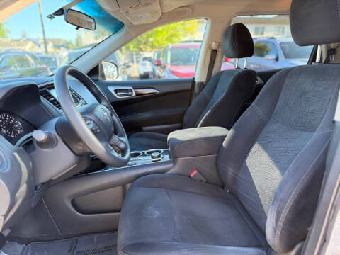 2013 Nissan Pathfinder S