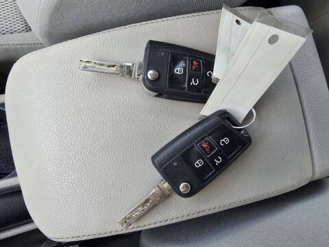 2016 Volkswagen Golf TSI S