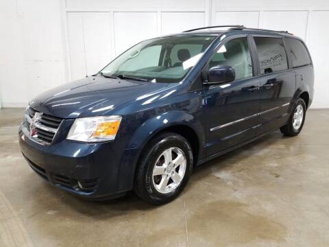 2009 Dodge Grand Caravan for sale at PINGREE AUTO SALES INC in Crystal Lake IL