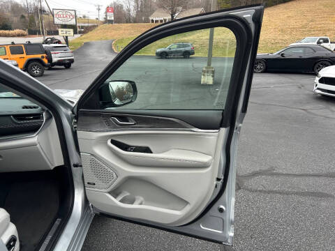 2022 Jeep Grand Cherokee Overland