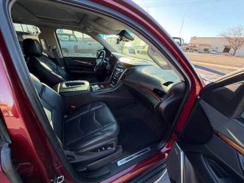 2017 Cadillac Escalade ESV Luxury