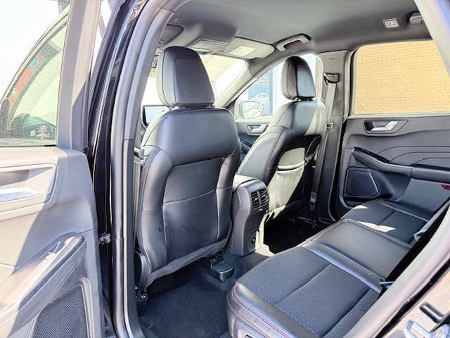 2025 Ford Escape ST-Line Select