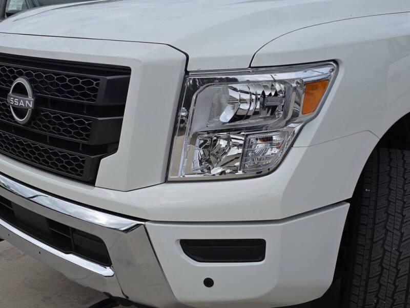 2024 Nissan Titan XD SV