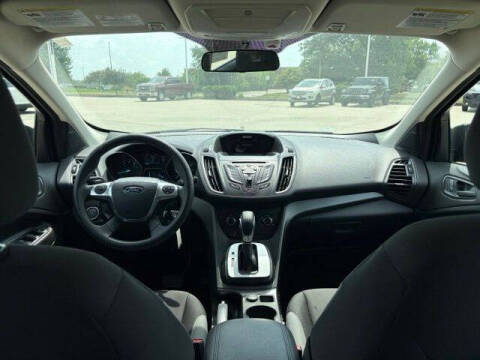 2016 Ford Escape S