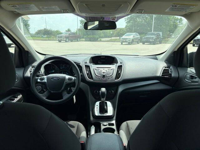 2016 Ford Escape S