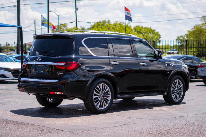 2019 Infiniti QX80 Luxe