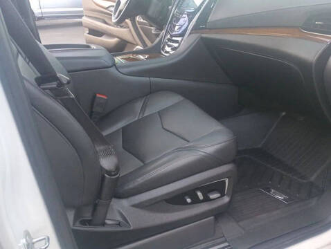 2020 Cadillac Escalade Luxury