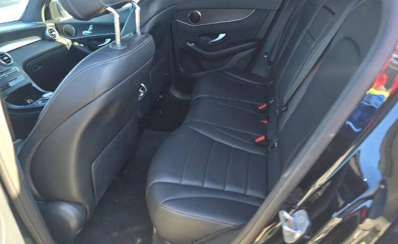 2017 Mercedes-Benz GLC GLC 300