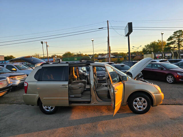 2007 Kia Sedona for sale at Mac Motors in Arlington, TX