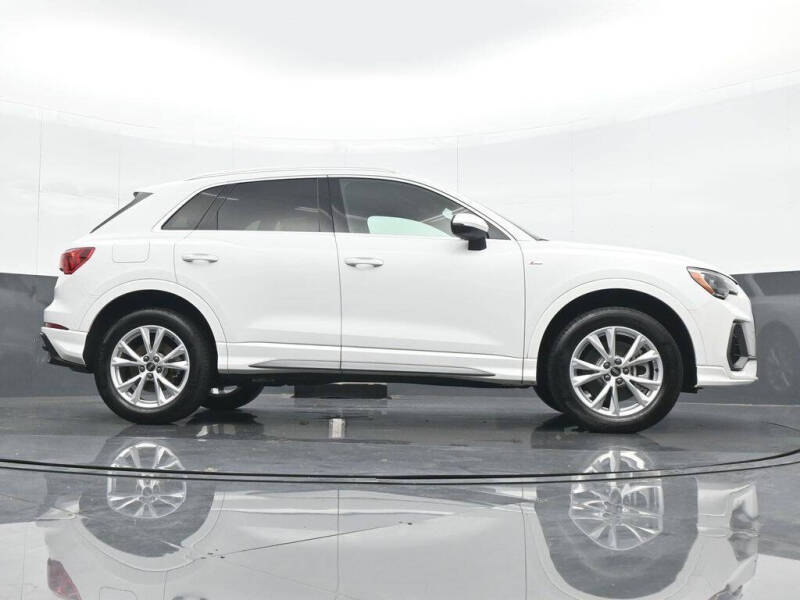 2022 Audi Q3 quattro S line Premium 45 TFSI