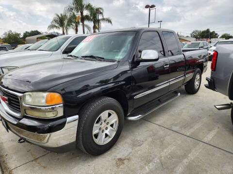 2000 GMC Sierra 1500 for sale at E and M Auto Sales in Bloomington CA