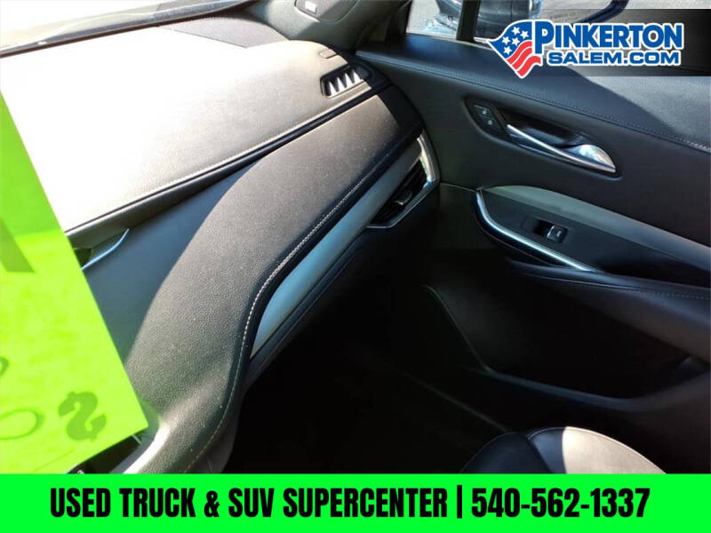 2019 Cadillac XT4 Premium Luxury