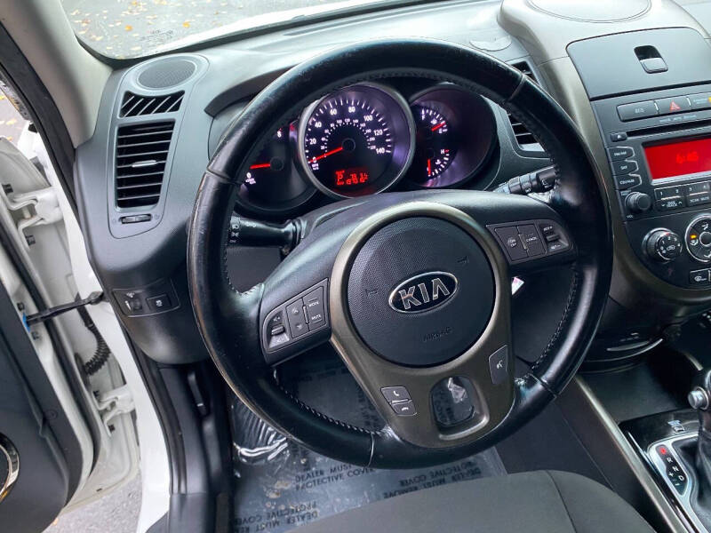 2013 Kia Soul +