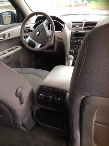2011 Chevrolet Traverse LS