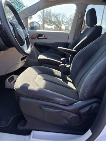 2019 Chrysler Pacifica L