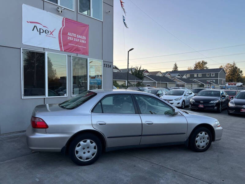 1998 Honda Accord LX photo 8