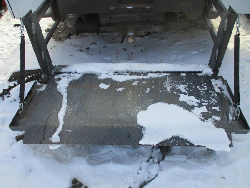 2016 Maxon Liftgate C2 Utility Box