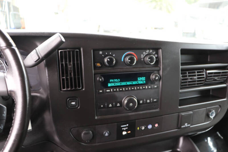 2023 Chevrolet Express 2500