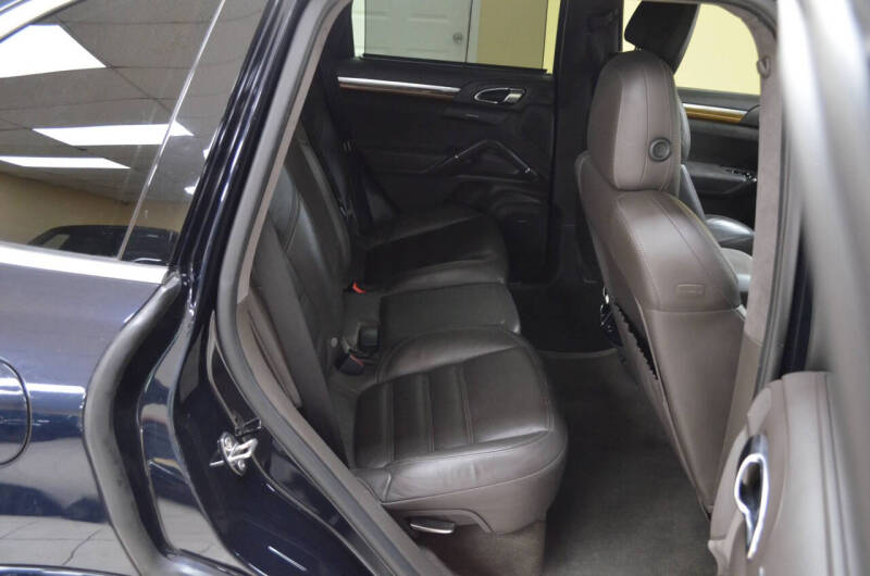 2016 Porsche Cayenne GTS