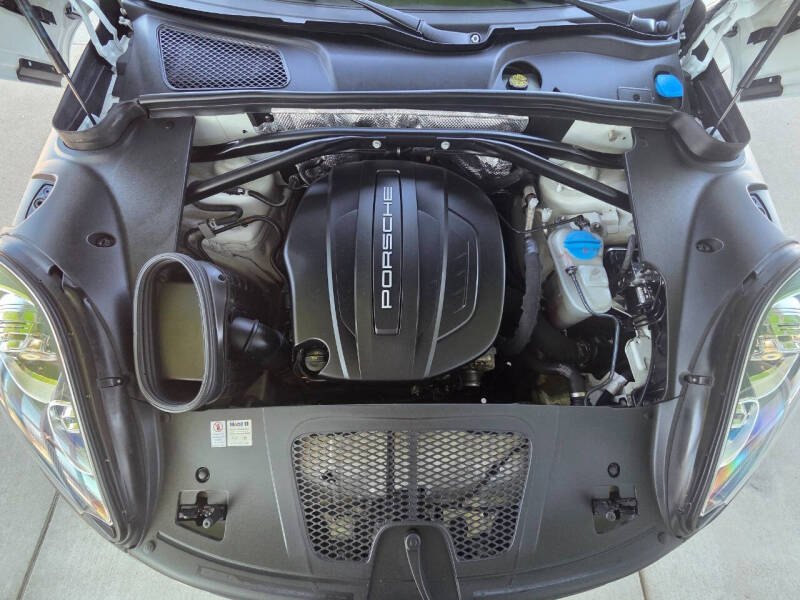 2017 Porsche Macan