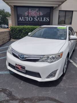 2013 Toyota Camry Hybrid for sale at Mike's Auto Sales INC in Chesapeake VA