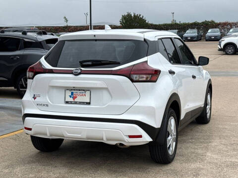 2025 Nissan Kicks Play S