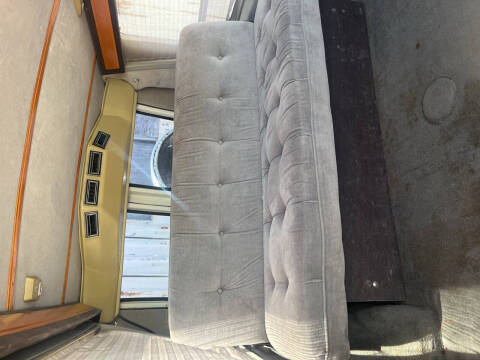 1989 Ford E-Series E-150