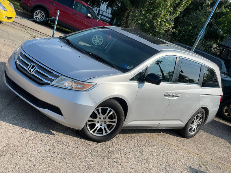 2013 Honda Odyssey for sale at Exclusive Auto Group in Cleveland OH