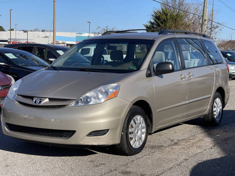 2008 Toyota Sienna CE 8-Passenger