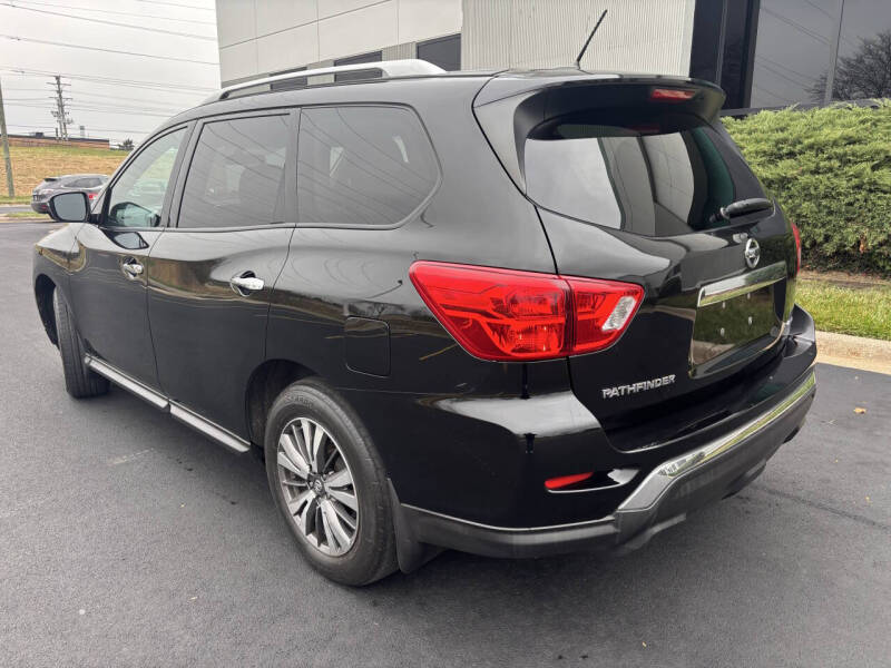 2017 Nissan Pathfinder S