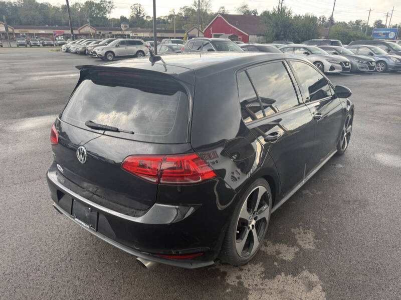 2017 Volkswagen Golf GTI S