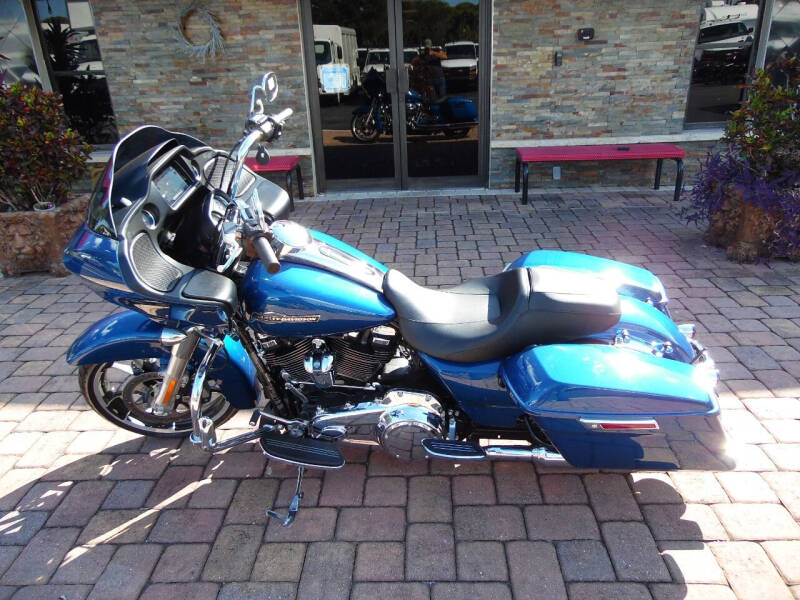 2022 Harley-Davidson Road Glide Custom