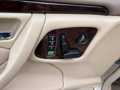 2001 Mercedes-Benz E-Class E 320