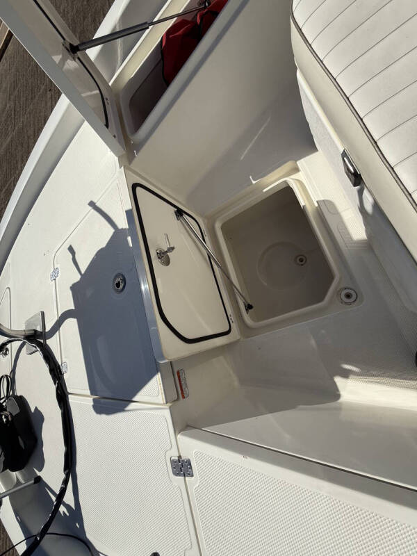 2015 Mako 19 CPX