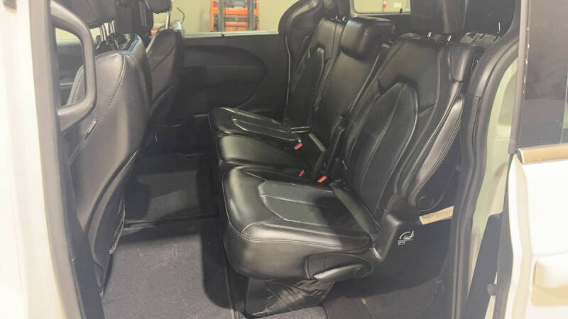 2020 Chrysler Pacifica Touring L 35th Anniversary