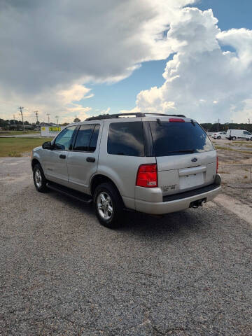 2004 Ford Explorer XLT