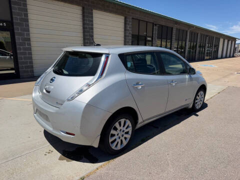 2016 Nissan LEAF S-24
