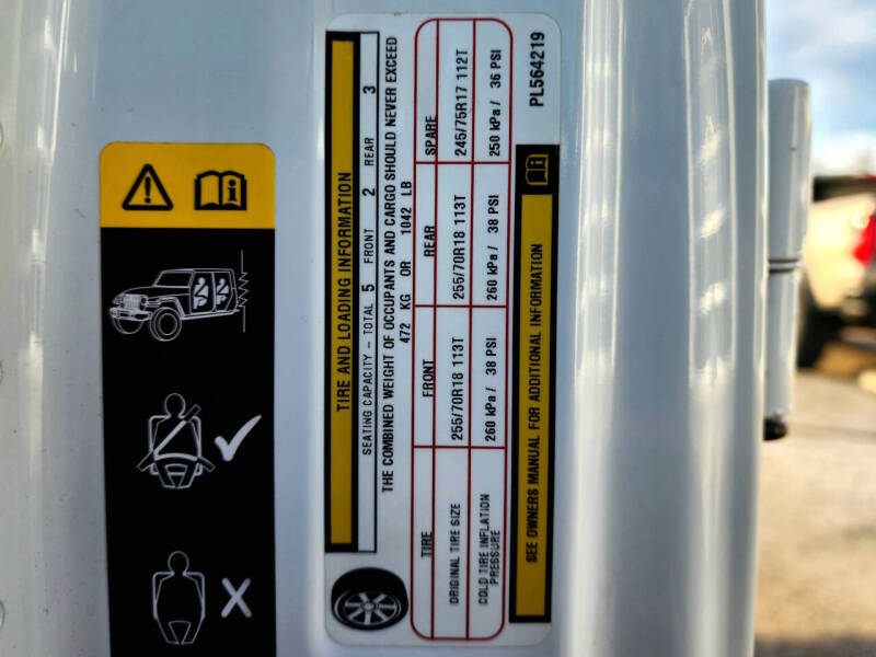 2023 Jeep Gladiator Overland