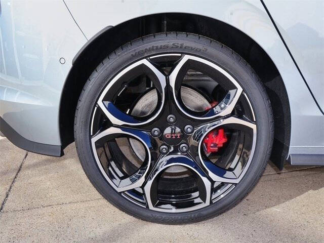 2026 Volkswagen Golf GTI Autobahn